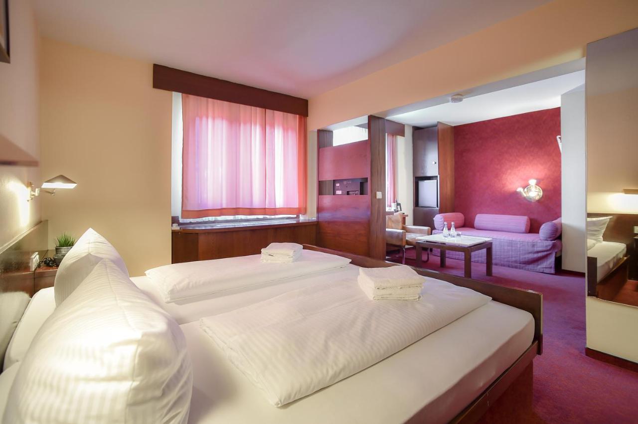 Kontaktlos Hotel Am Kappelberg Kontaktlos فيلباخ المظهر الخارجي الصورة